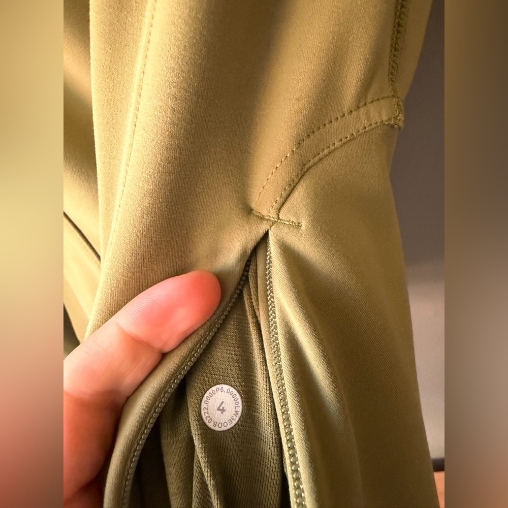 Lululemon InTransit Green Jacket - Picture 9 of 10